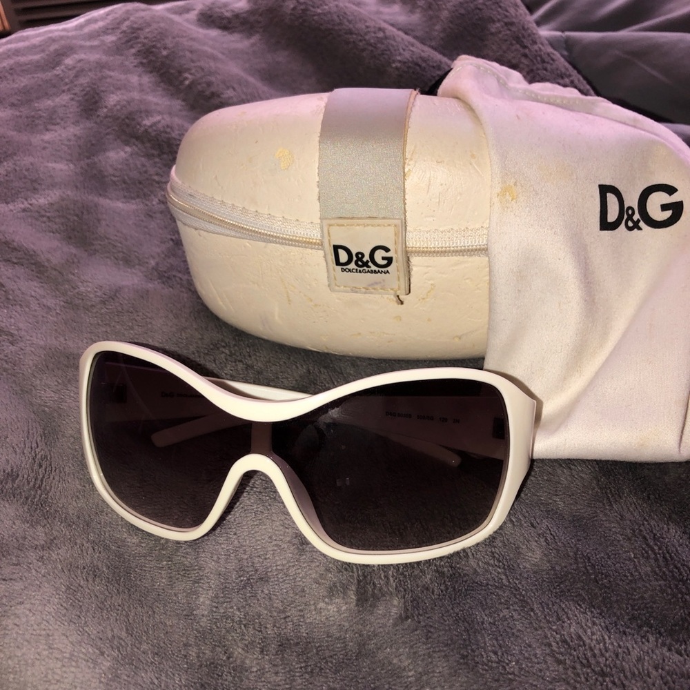 ❗️SOLD❗️Authentic Dolce and Gabbana Sunglasses - Picture 1 of 4